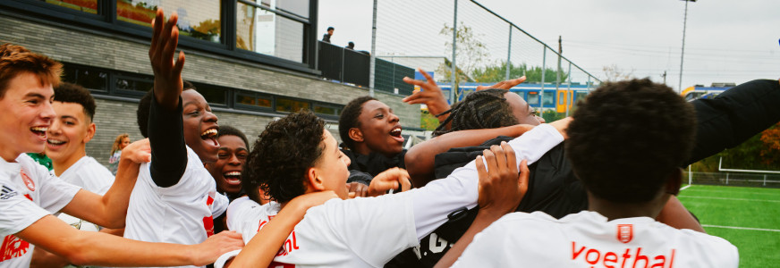 Iedereen is thuis bij de Amsterdamse Voetbalvereniging Zeeburgia - Kompas Inclusie en Diversiteit